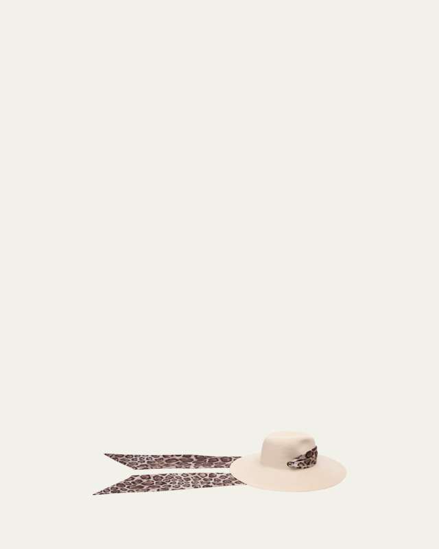 Cassidy Packable Hat with Leopard Scarf